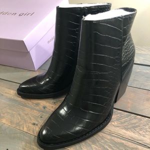 Steve Madden/Madden Girl Klicck Boot
